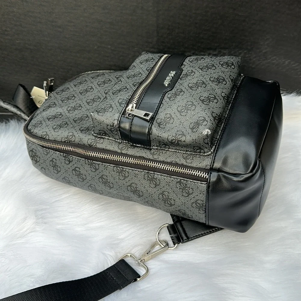 New GUESS Men’s Bag